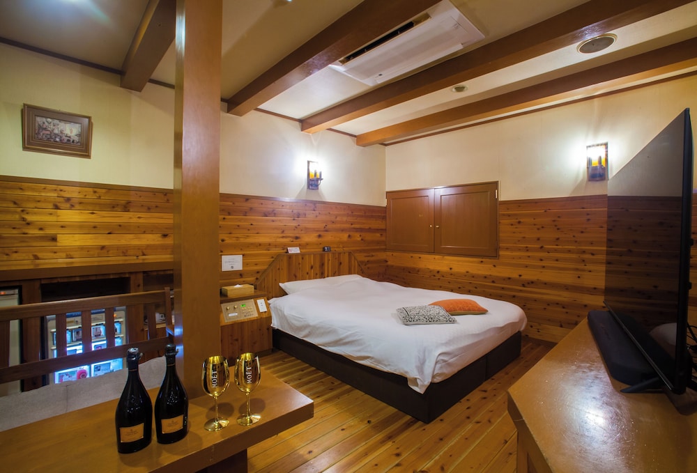 シングルルーム キングベッド 1 台 喫煙可 客室2 | ホテル セントリバー - 大人限定