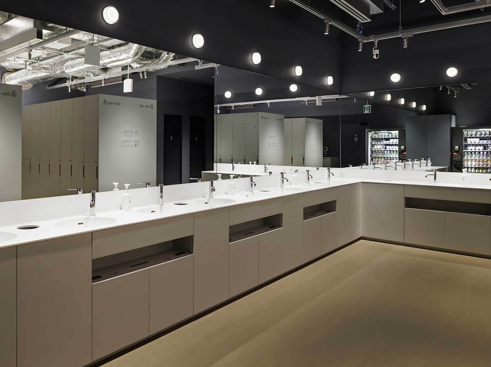 男性向けカプセル2名+睡眠レポート (いびき・無呼吸など) 禁煙 バスルーム0 | ナインアワーズ品川駅スリープラボ for men