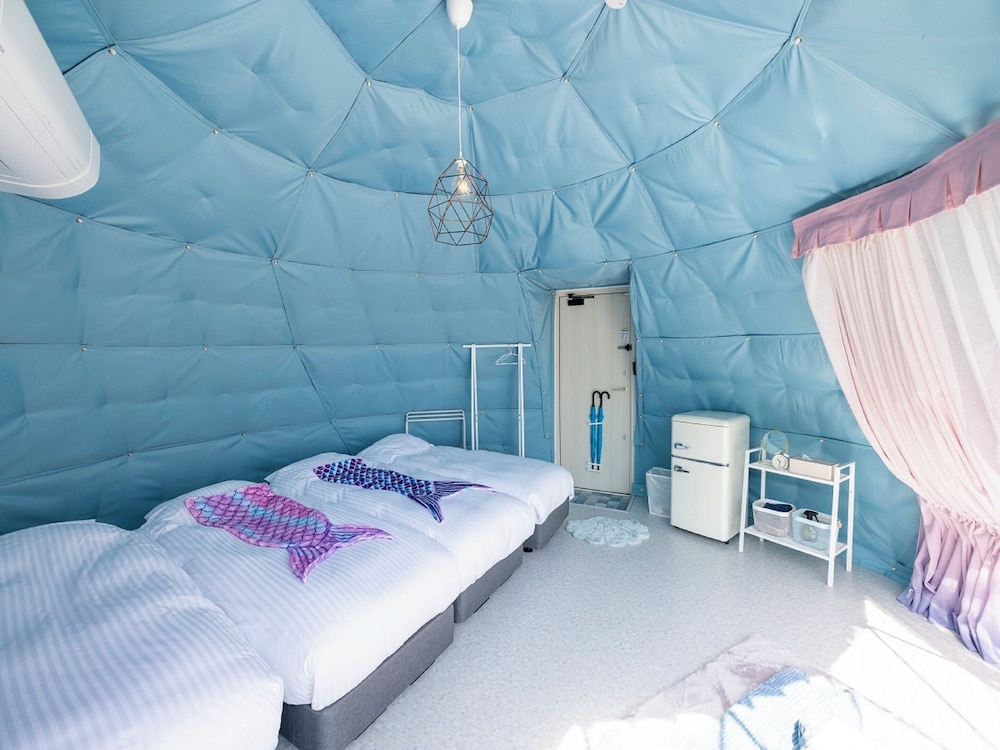 ビーチゲート付きドームテント (シングルベッド4台) 禁煙 | Sugar Beach Oarai