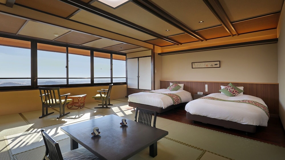 スーペリア和洋室ハイフロア 客室2 | 筑波山江戸屋
