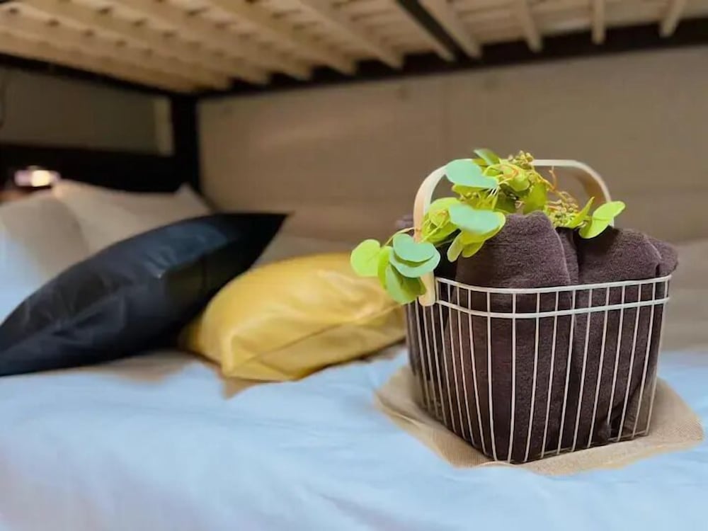 内装1 | Amika First 102