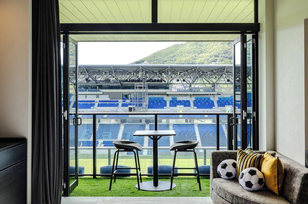 スタンダードスタジアムビューエキサイティングツインルーム 禁煙 テラス / パティオ0 | スタジアムシティホテル長崎