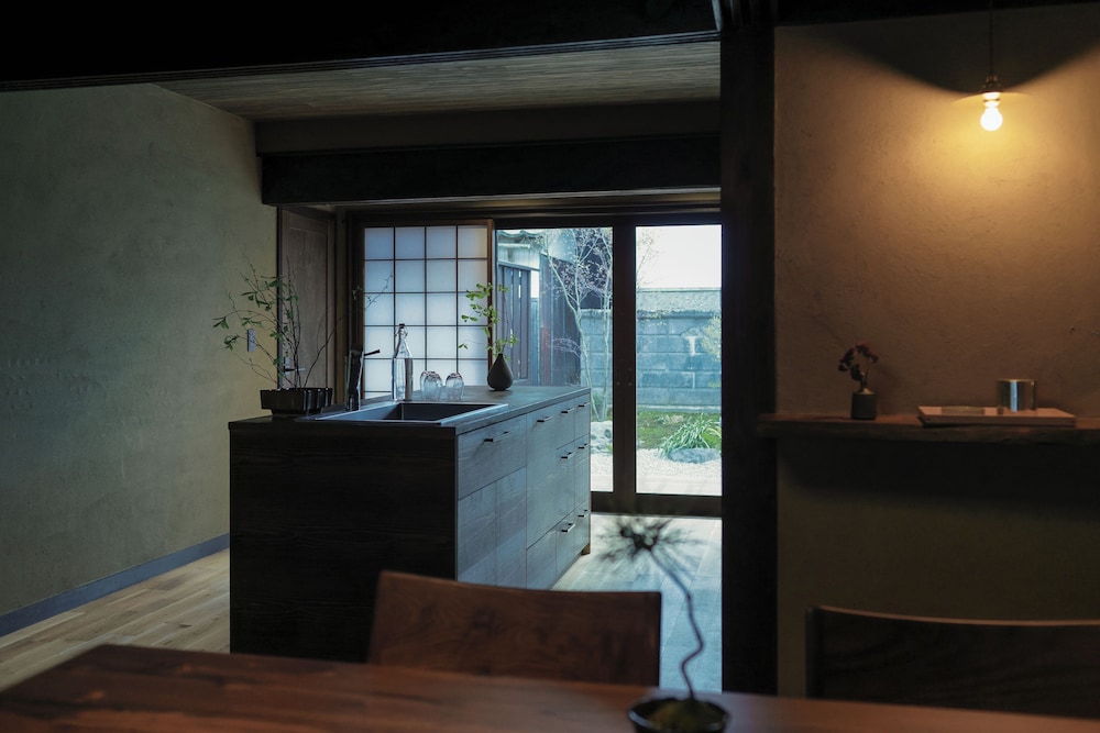 ひばり 部屋貸し 禁煙(フロント施設から0.4km) 客室2 | 八百熊川