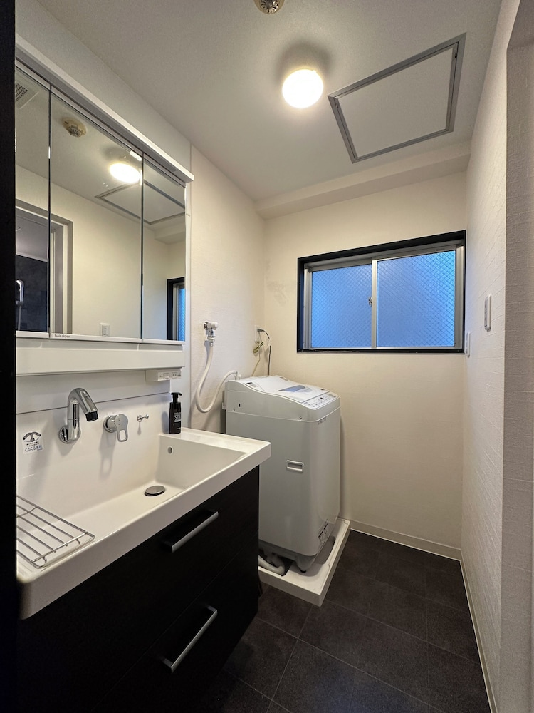 コンドミニアム 3 ベッドルーム バルコニー バスルーム2 | Earl's Court 801