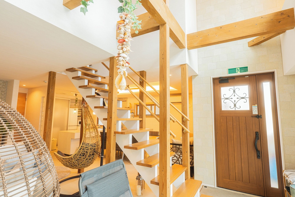 客室1 | ReVIERA Resort Villa