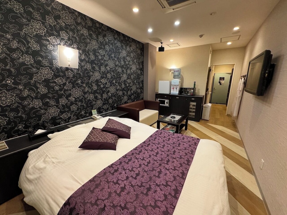 ベーシック ダブルルーム 禁煙 客室4 | ホテル艶横浜町田店