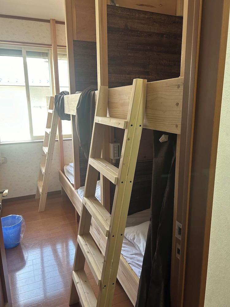 ドミトリー6人部屋 禁煙 | ゲストハウス会津