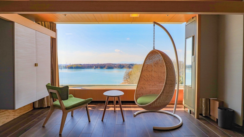 パノラマビュー 和モダンルーム Aタイプ 禁煙 客室1 | 中国割烹旅館 掬水亭