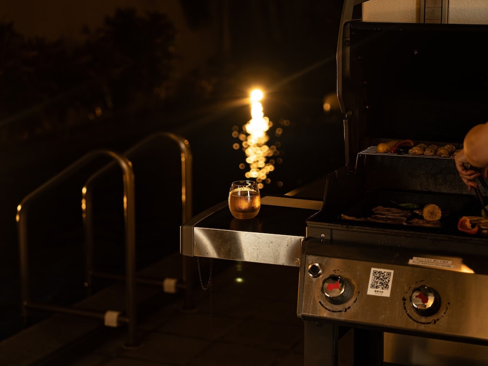 スイートプールヴィラ - BBQ - 禁煙 客室5 | プールヴィラ 屋我地島 - COLDIO PREMIUM