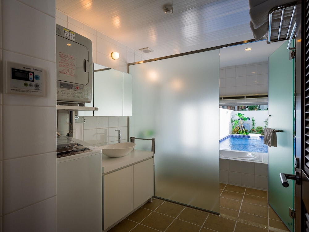 スイートプールヴィラ　with Sauna バスルーム0 | プールヴィラ 屋我地島 - COLDIO PREMIUM