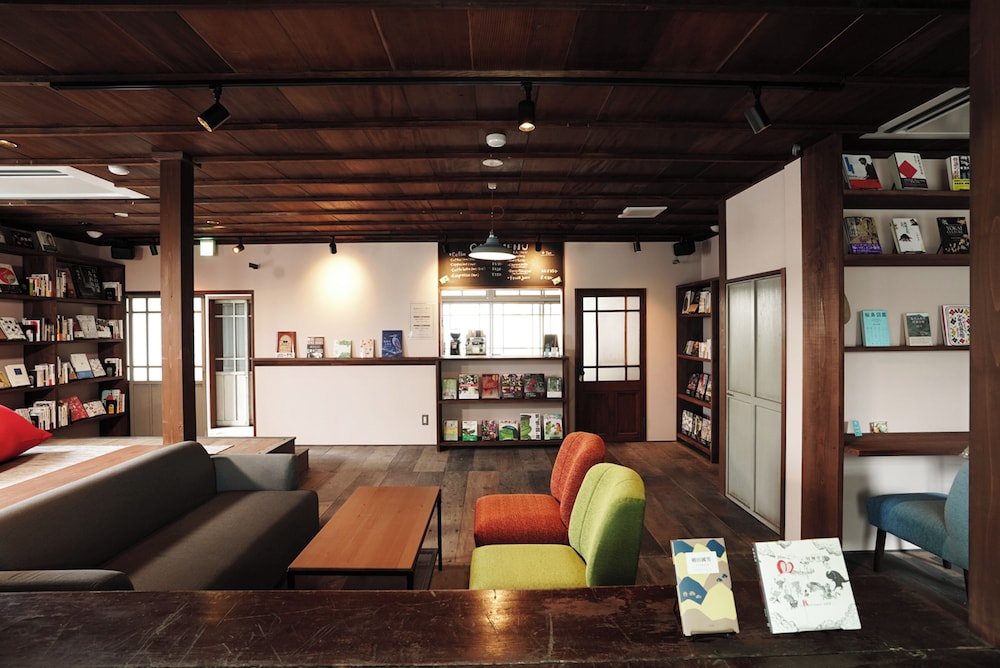 ベーシック ツインルーム 禁煙 客室2 | NIPPONIA 播磨福崎 蔵書の館