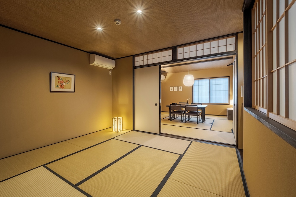 ラグジュアリー ヴィラ ガーデンビュー 客室0 | ROJIYU KYOTO