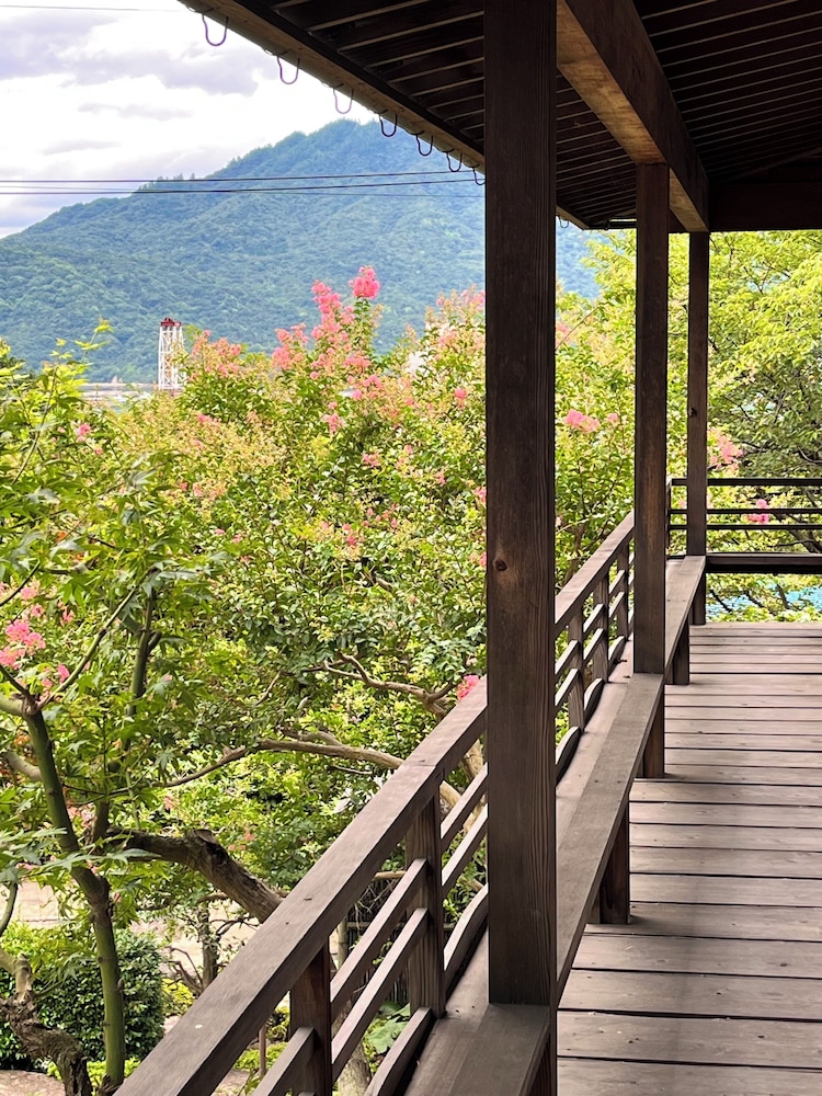 スイート ガーデンビュー 大観 (禁煙) ガーデン ビュー0 | 庭園の宿　石亭