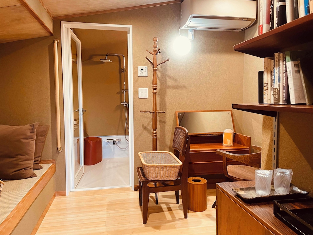 スイート ガーデンビュー 大観 (禁煙) バスルーム0 | 庭園の宿　石亭