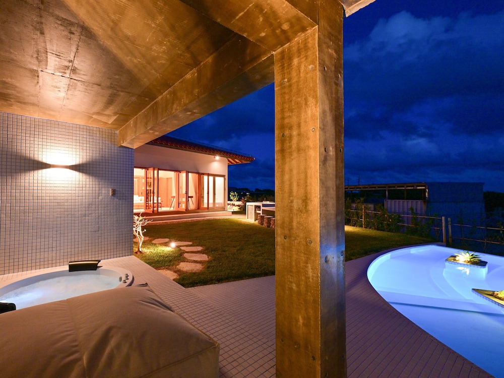 ラグジュアリー ヴィラ ジェットバス0 | 石垣ヒルズ