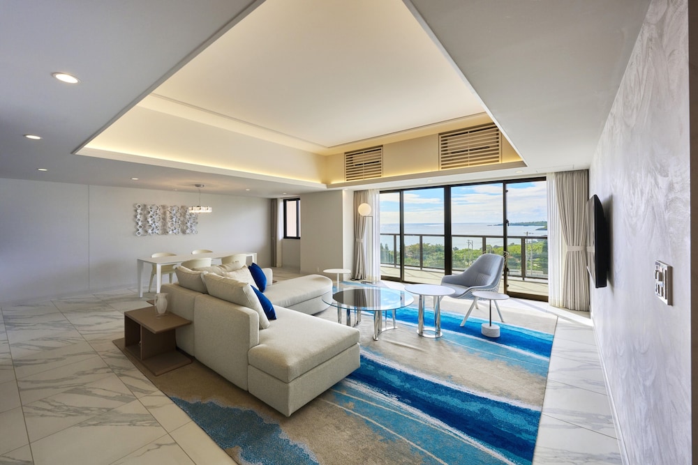 プレミアスイート2ベッドルーム（5-10階）＜オーシャンビュー＞ 客室1 | ホテル シギラミラージュ ビーチフロント