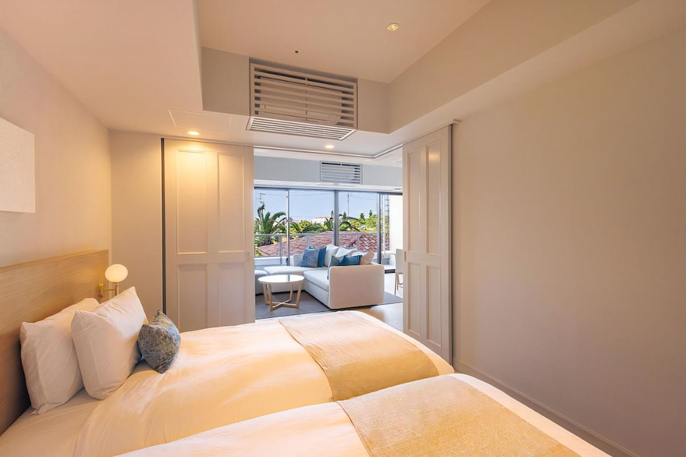 デラックススイート（2-4階）＜リゾートビュー＞ 客室2 | ホテル シギラミラージュ ビーチフロント