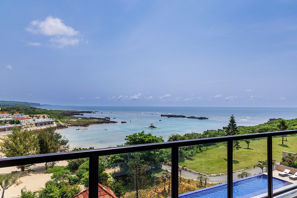 デラックスコーナースイート（2-4階）＜オーシャンビュー＞ 部屋からの景観0 | ホテル シギラミラージュ ビーチフロント