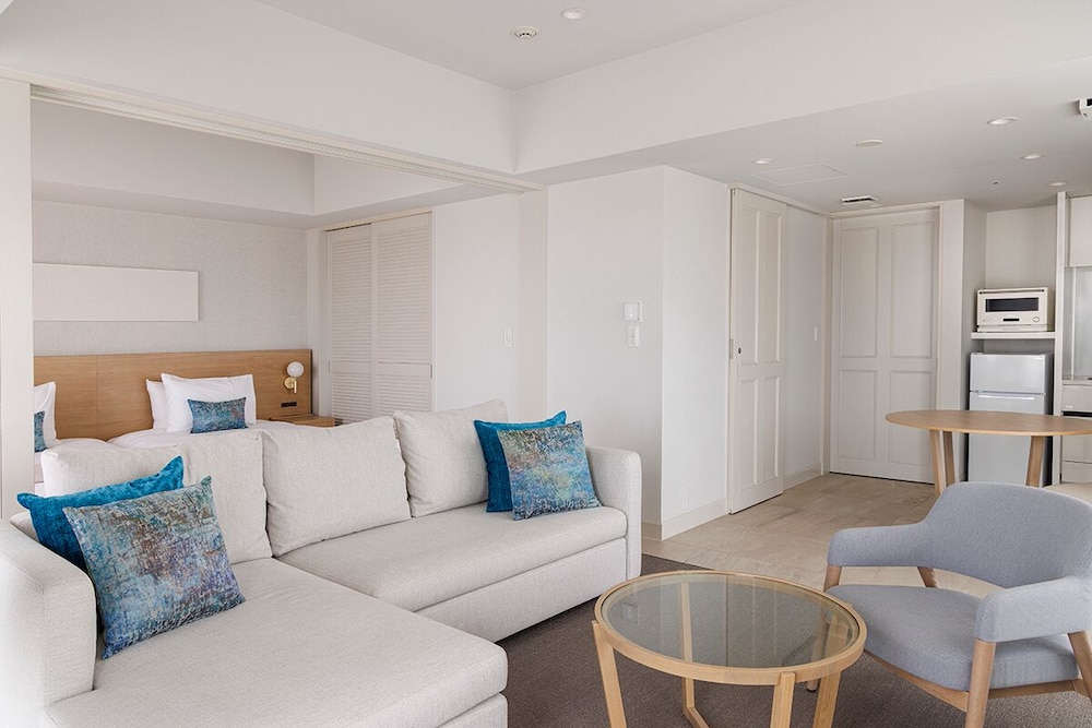 デラックスコーナースイート（2-4階）＜オーシャンビュー＞ 客室2 | ホテル シギラミラージュ ビーチフロント