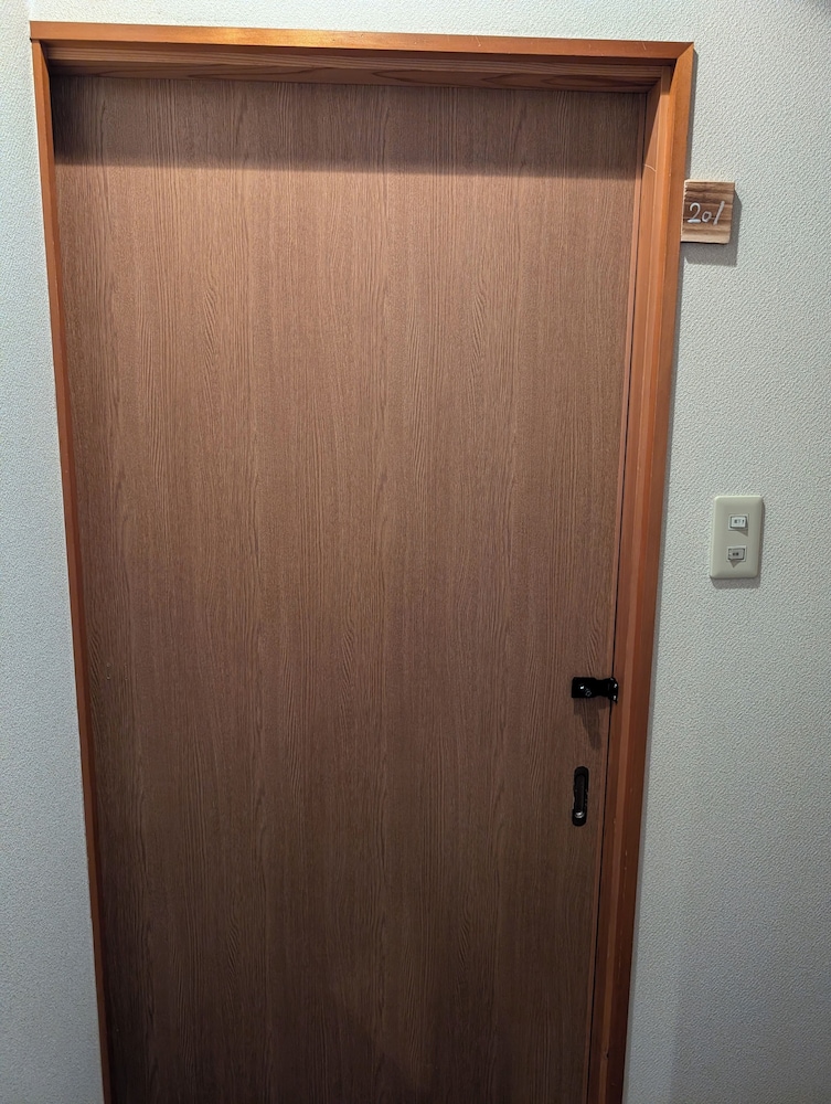 クラシック ダブルルーム 禁煙 共用バスルーム 客室3 | Private rooms in togo beach side house