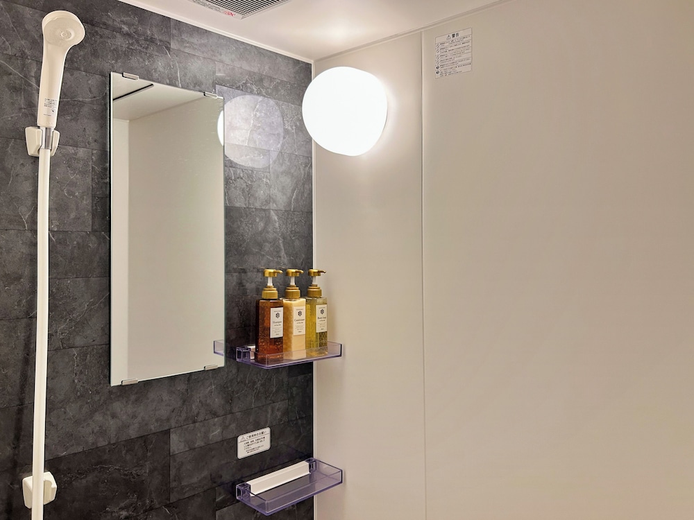 スーペリア スタジオ コートヤードビュー バスルーム6 | 湊乃里