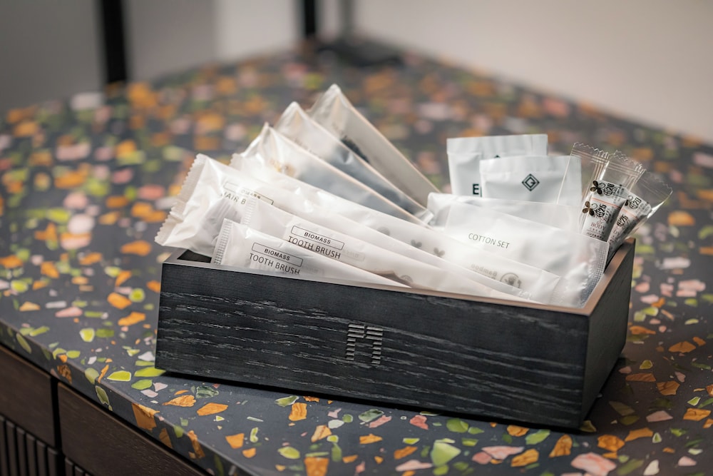 デラックスツインルーム 低層階 禁煙 客室の設備とサービス3 | THE GATE HOTEL 横浜 by HULIC