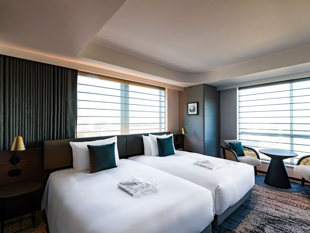 デラックスコーナーツインルーム 低層階 禁煙 | THE GATE HOTEL 横浜 by HULIC