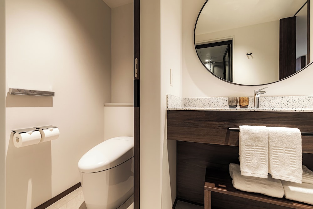 スタンダード ダブルルーム 禁煙 バスルーム2 | THE GATE HOTEL 横浜 by HULIC