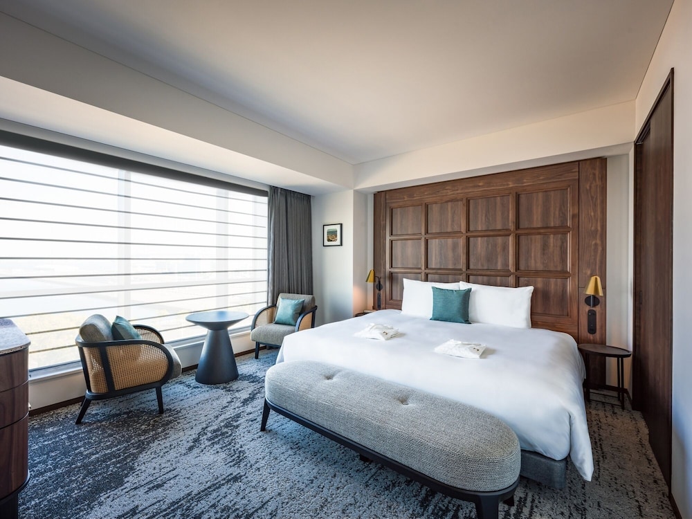 デラックスキングルーム 低層階 禁煙 | THE GATE HOTEL 横浜 by HULIC