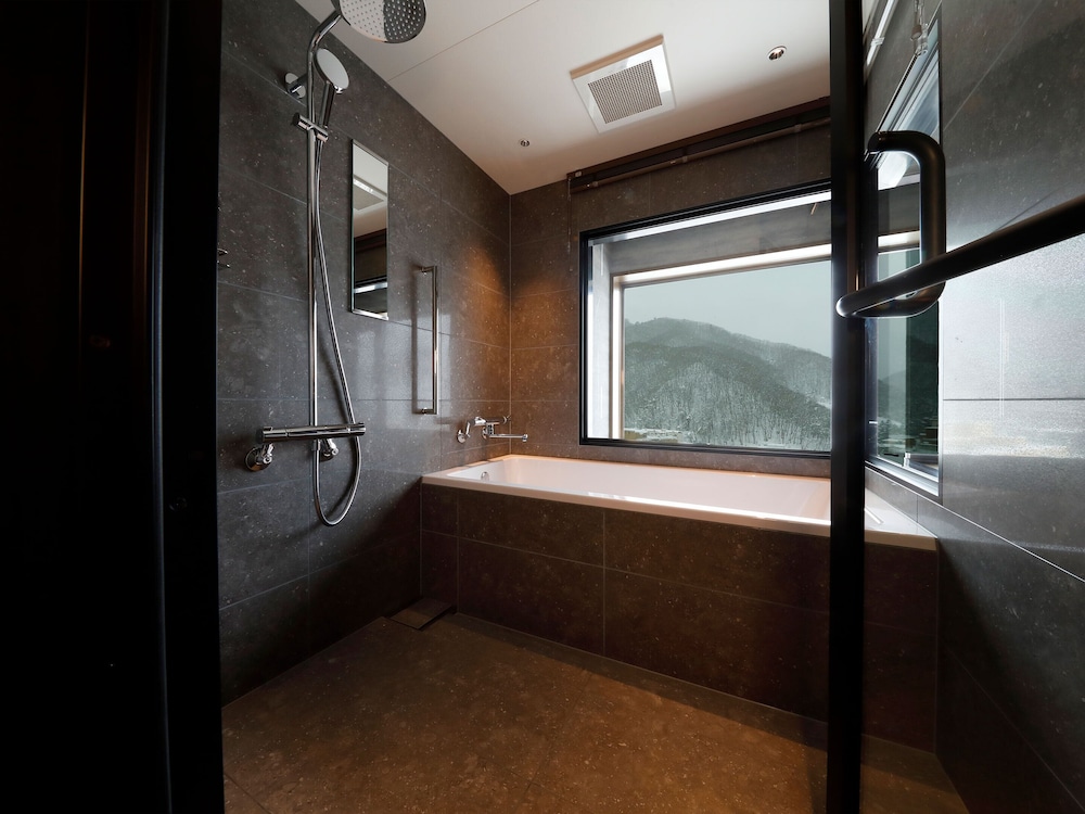 Deluxe Suite [View Bath] 50m² 禁煙 フレンチディナー 客室3 | エグゼクティブスイート翠嶺