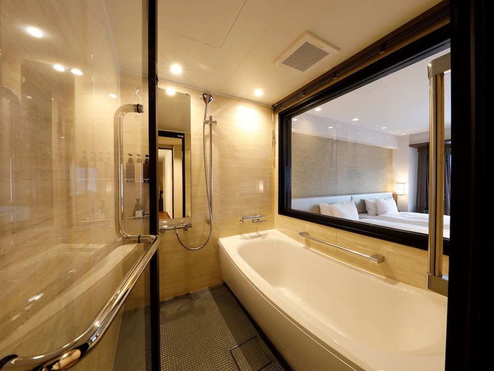 Superior Suite 60m² 禁煙 フレンチディナー 客室2 | エグゼクティブスイート翠嶺