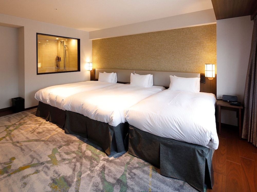 Superior Suite 60m² 禁煙 フレンチディナー 客室1 | エグゼクティブスイート翠嶺