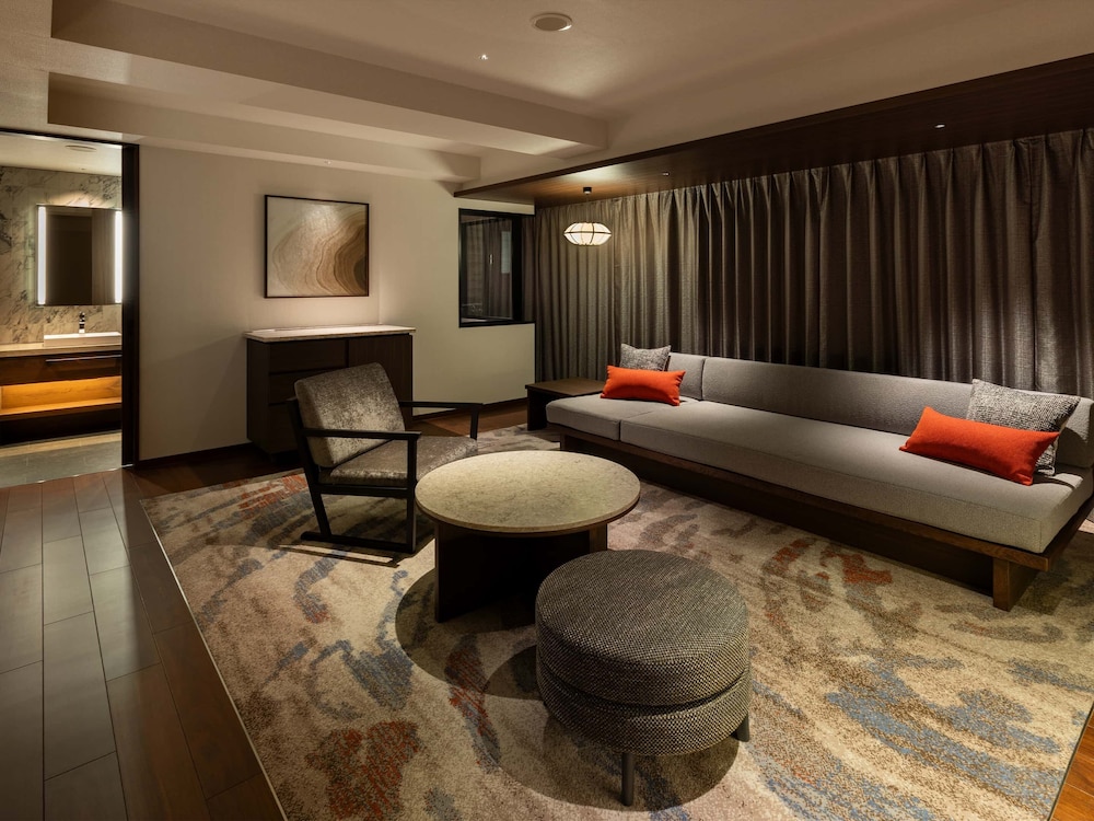 Premier Suite [View Bath] 60m² 禁煙 フレンチディナー 客室2 | エグゼクティブスイート翠嶺