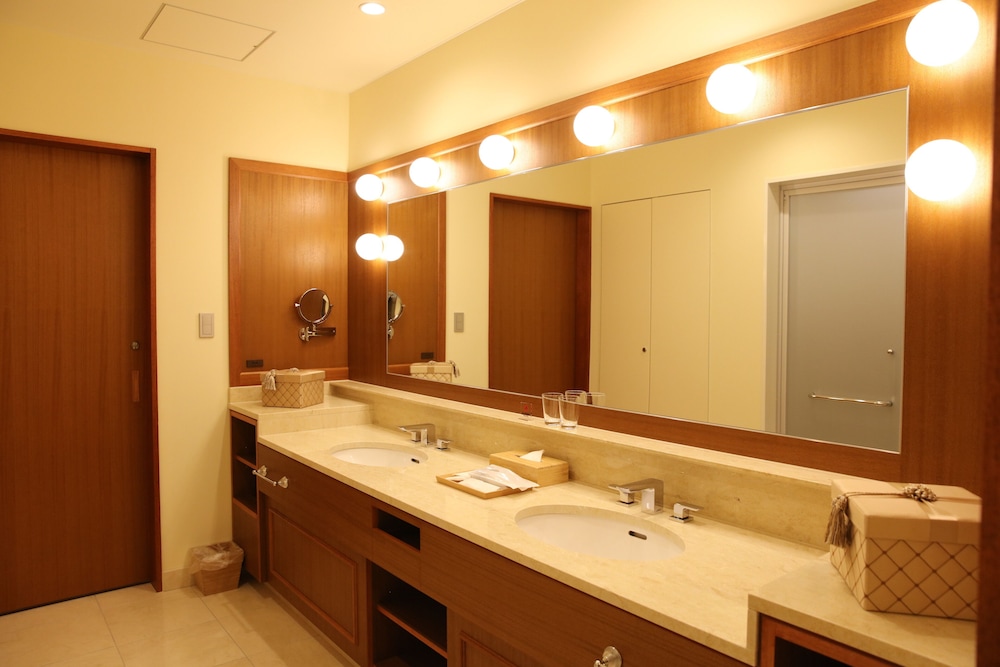 スタンダード スイート バスルーム0 | グランド エンパイア ホテル