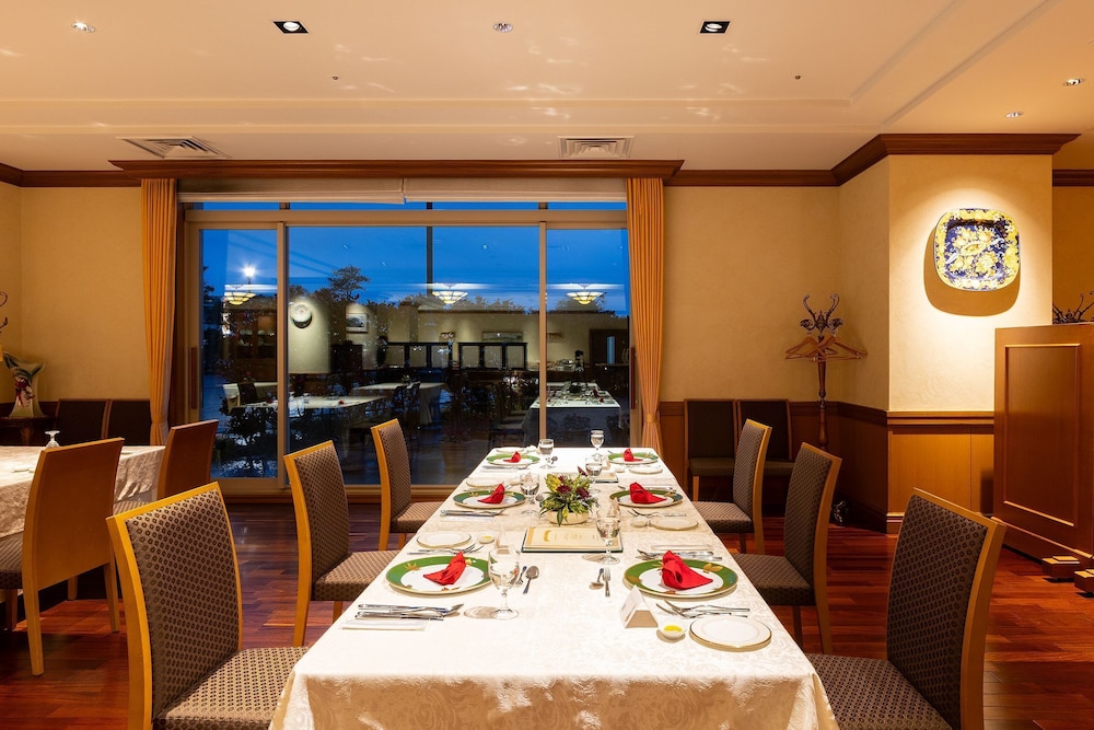 レストラン1 | グランド エンパイア ホテル レストラン1 | グランド エンパイア ホテル