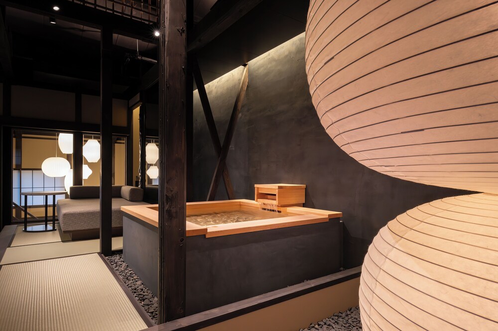 ラグジュアリー ツインルーム 客室10 | Nazuna 京都 東本願寺