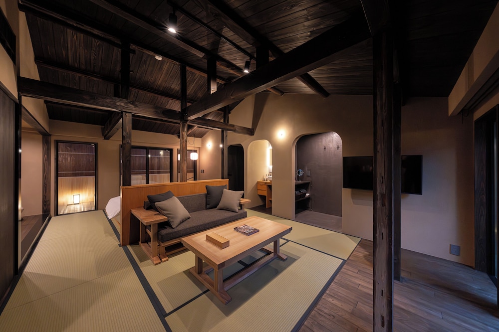 ダブルルーム キングベッド 1 台 客室2 | Nazuna 京都 東本願寺