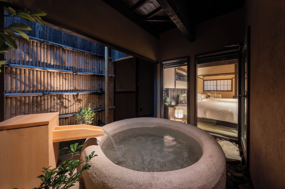 ツインルーム ダブルベッド 2 台 | Nazuna 京都 東本願寺