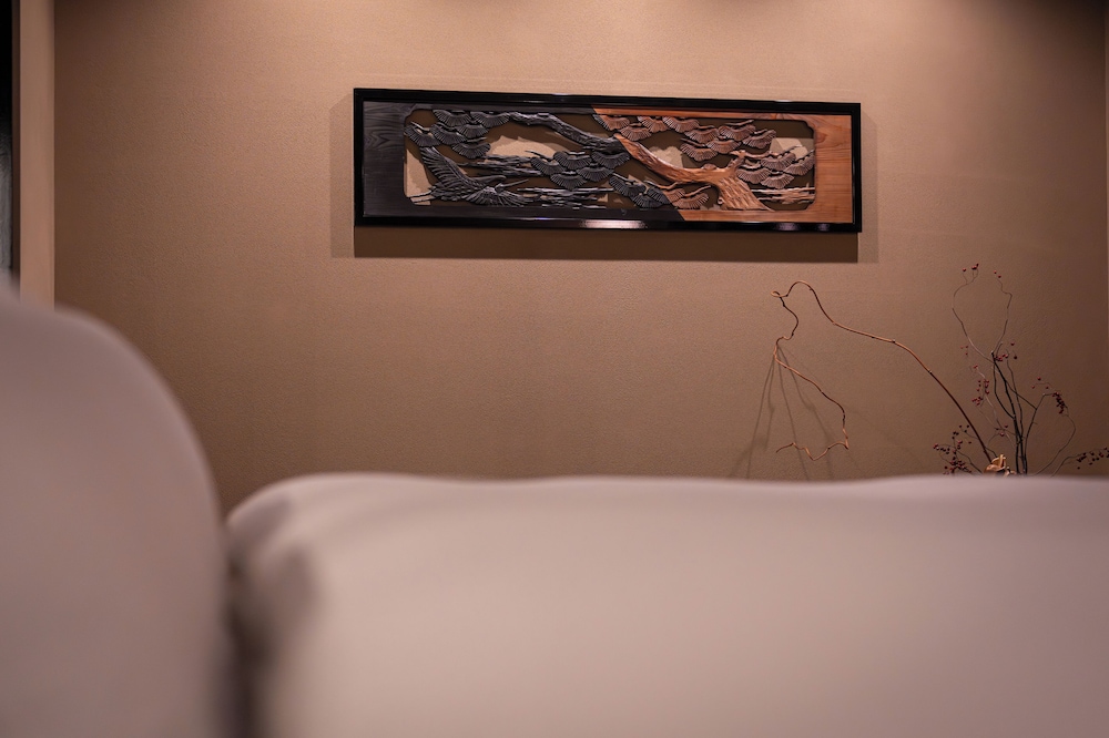 ダブルルーム キングベッド 1 台 客室8 | Nazuna 京都 東本願寺