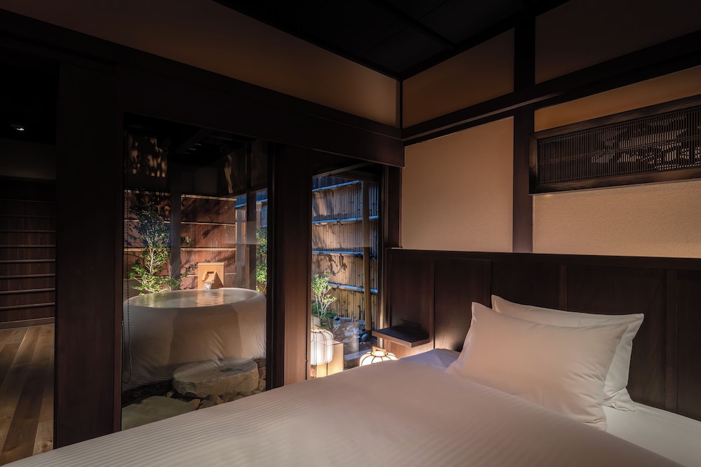 ツインルーム ダブルベッド 2 台 客室2 | Nazuna 京都 東本願寺