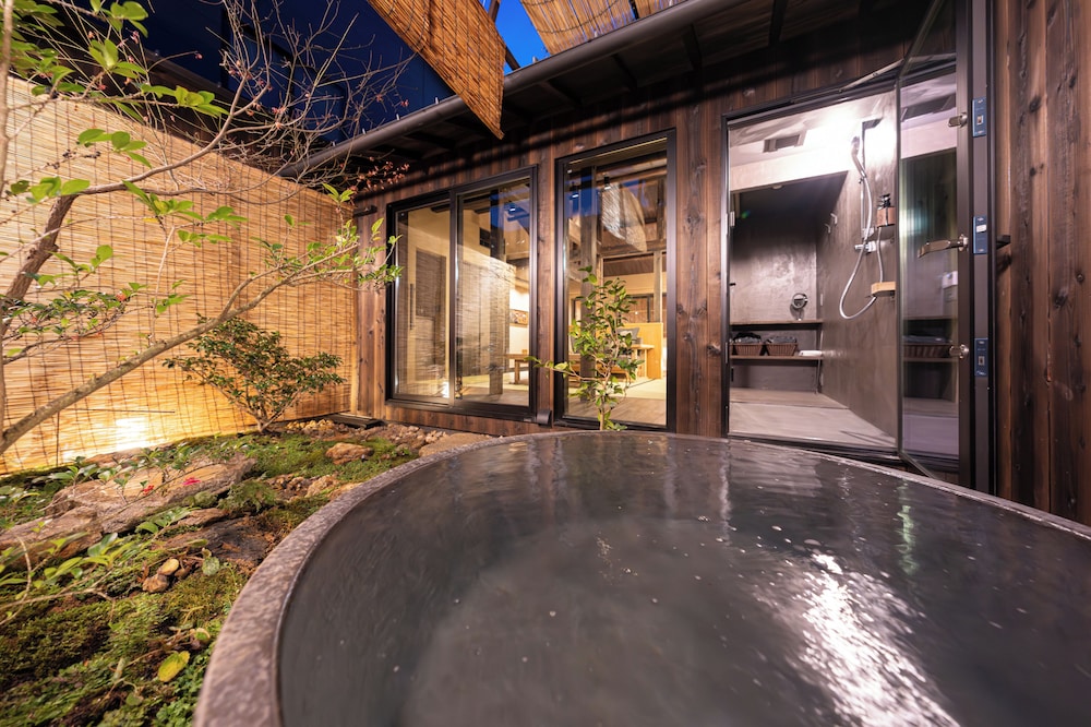 ダブルルーム キングベッド 1 台 | Nazuna 京都 東本願寺