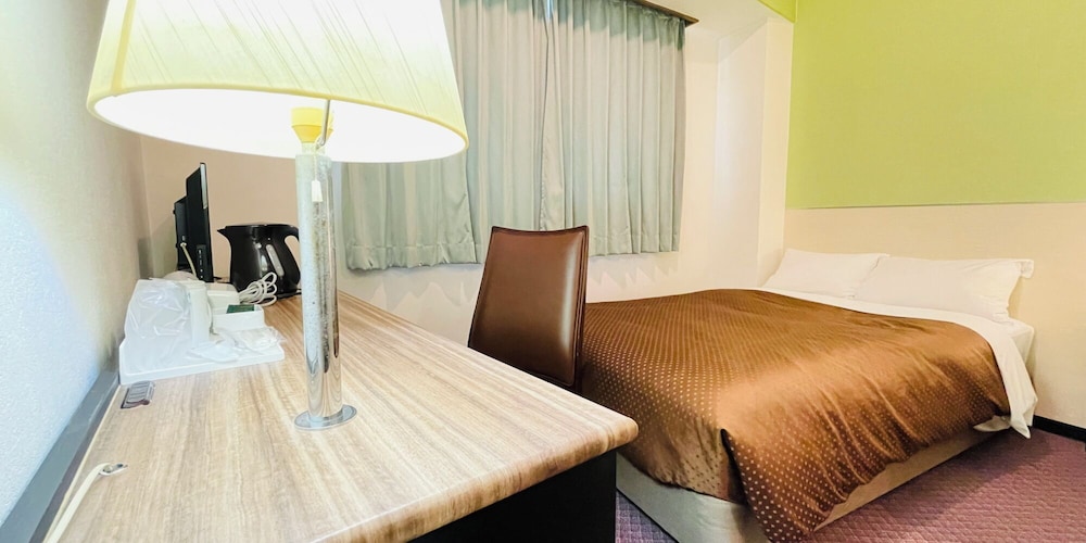 ダブルルーム 喫煙可 | ビジネスホテルくだまつ