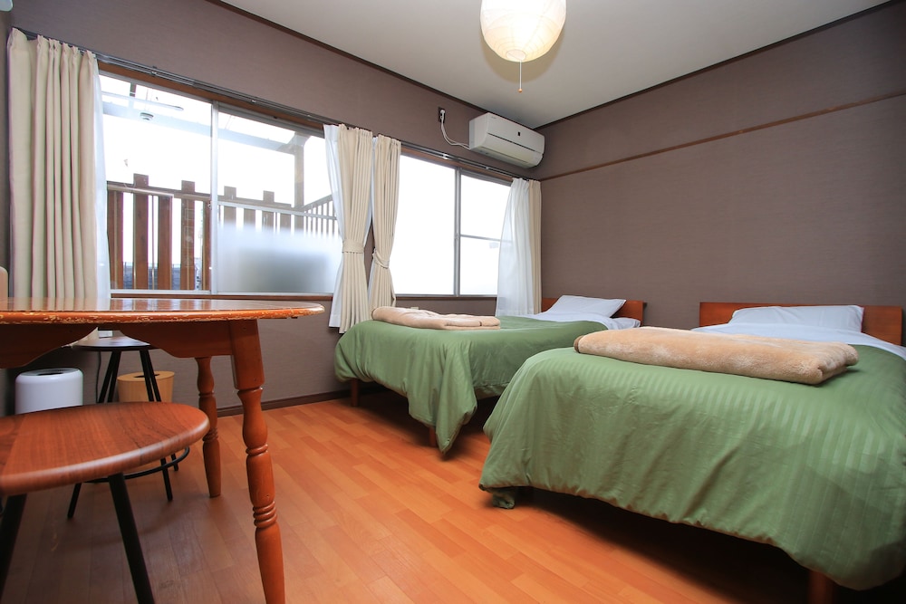 客室1 | ゲストハウス月が綺麗ですね