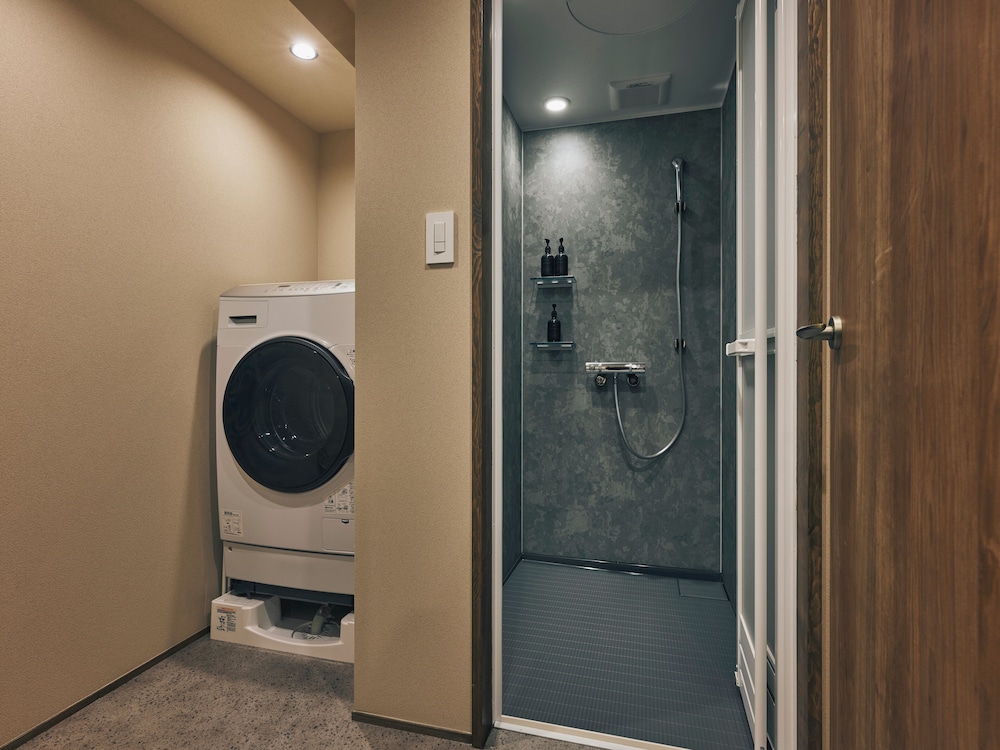 スーペリア スタジオスイート バスルーム1 | illi Rom Hamamatsucho