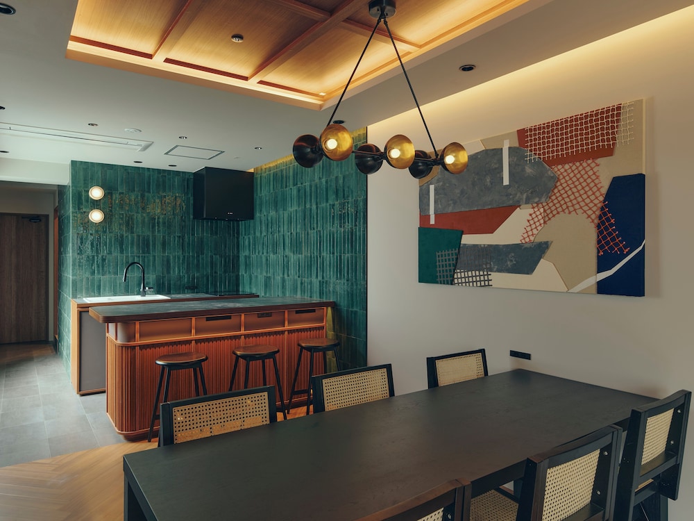 スーペリア スタジオスイート リビング エリア0 | illi Surp Shiba-Park