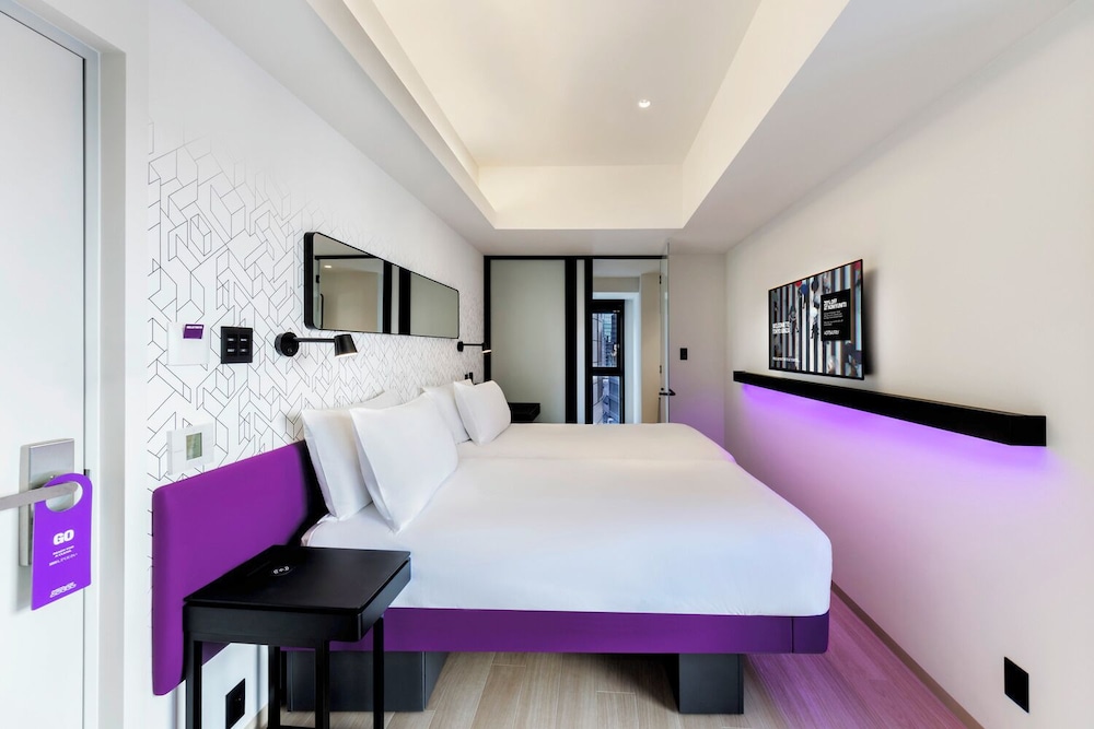 客室1 | YOTEL Tokyo Ginza | YOTEL Tokyo Ginza