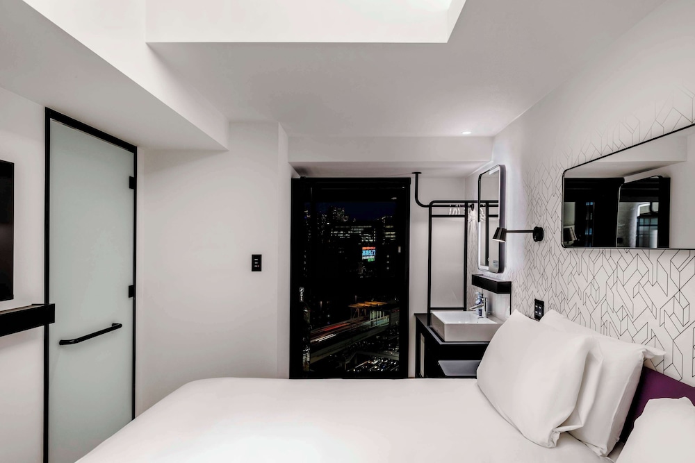 スタンダード ツインルーム 客室3 | YOTEL Tokyo Ginza