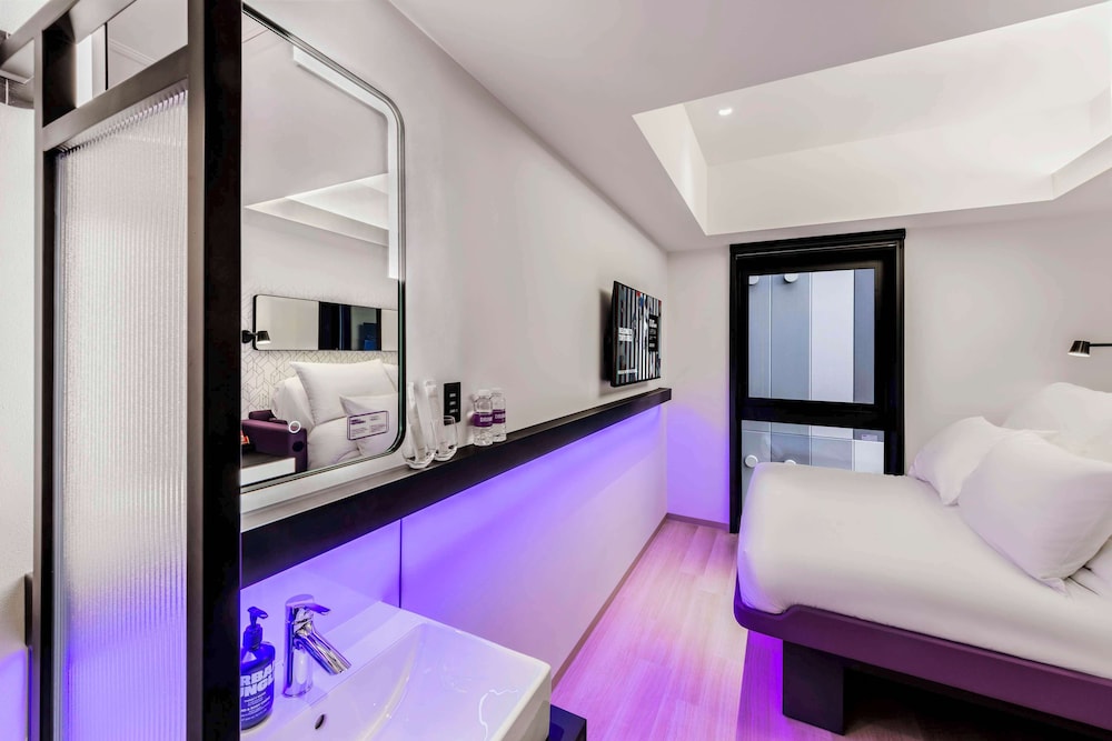 スタンダード ダブルルーム 禁煙 | YOTEL Tokyo Ginza