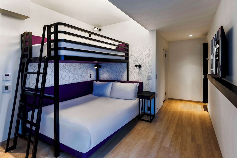 ファミリー ルーム 客室5 | YOTEL Tokyo Ginza