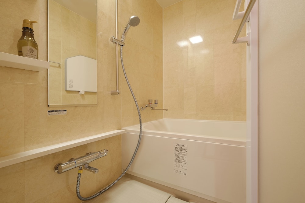 4 人部屋 バスルーム1 | フォーストーリーズホテル舞浜 東京ベイ